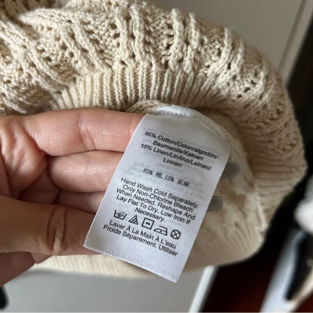 DKNY Beige V-Neck Sleeveless Sweater - Picture 7 of 7